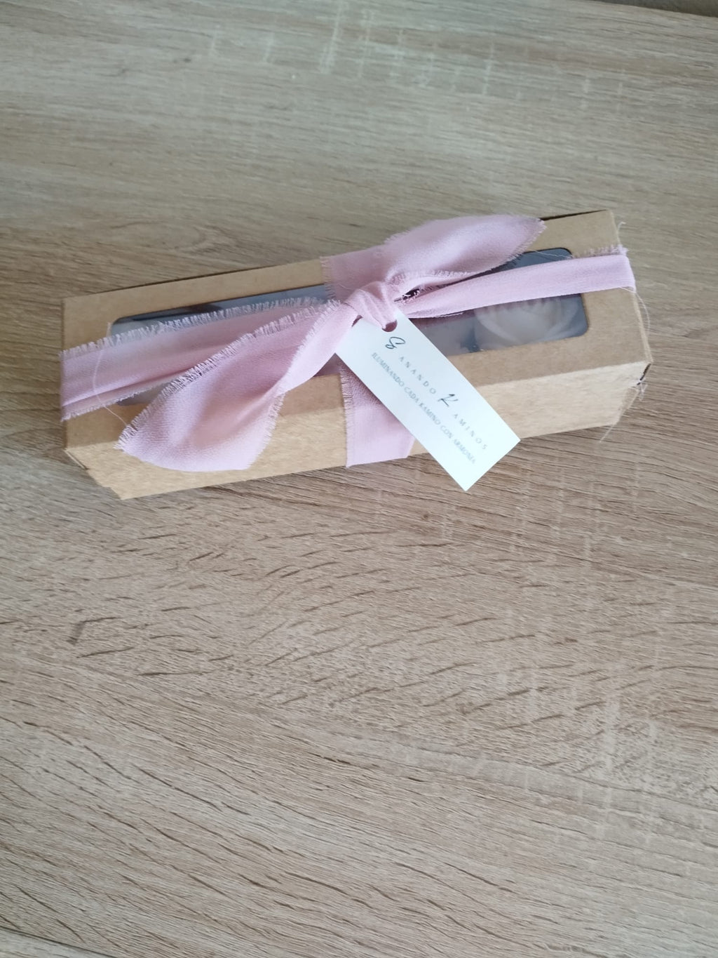 Caja Rosas: Jardín de Amor