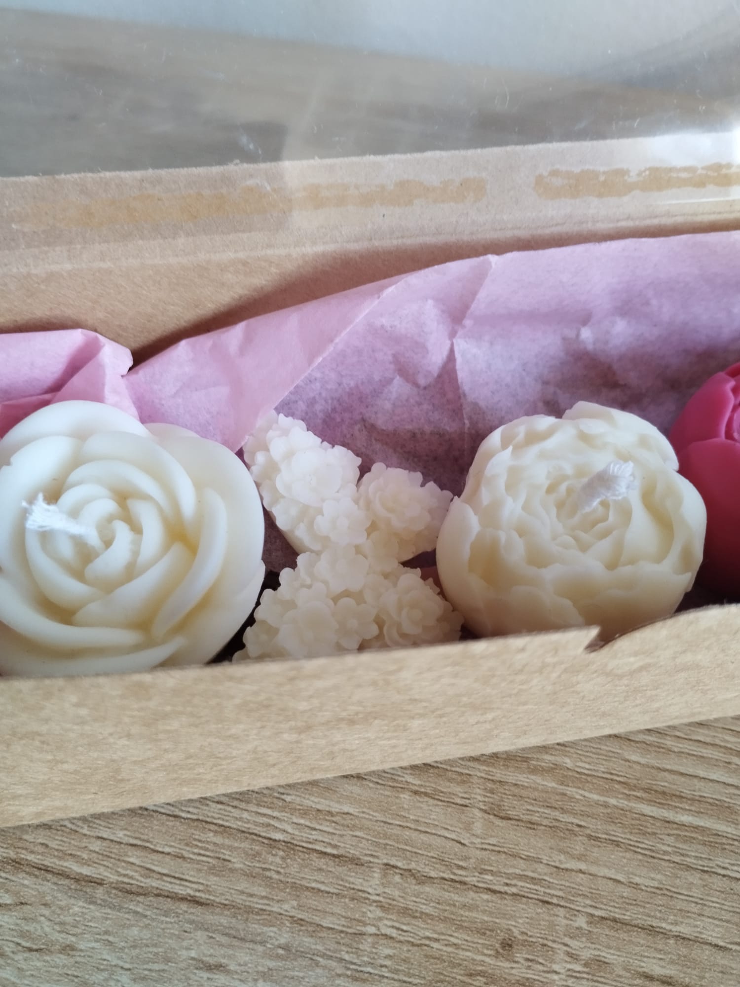 Caja Rosas: Jardín de Amor